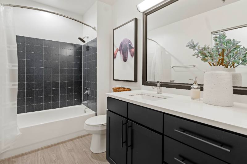 Apartment for rent at 2 E 14th St, Chicago, IL 60605