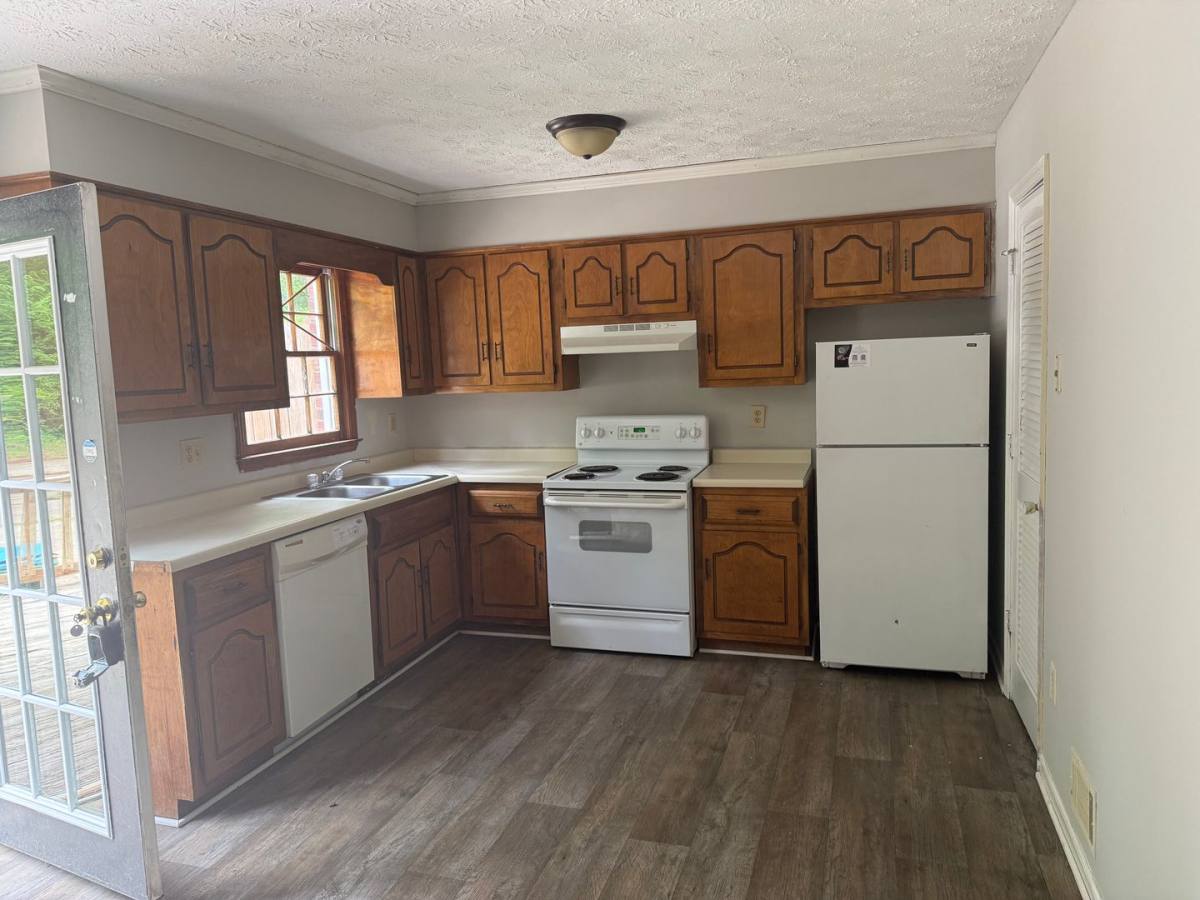 Apartment for rent at 208 Highland Park Dr, Athens, GA 30605