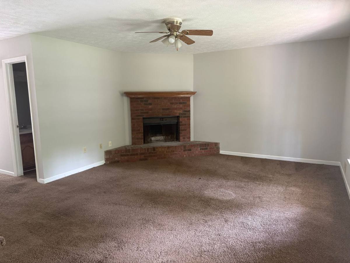 Apartment for rent at 208 Highland Park Dr, Athens, GA 30605
