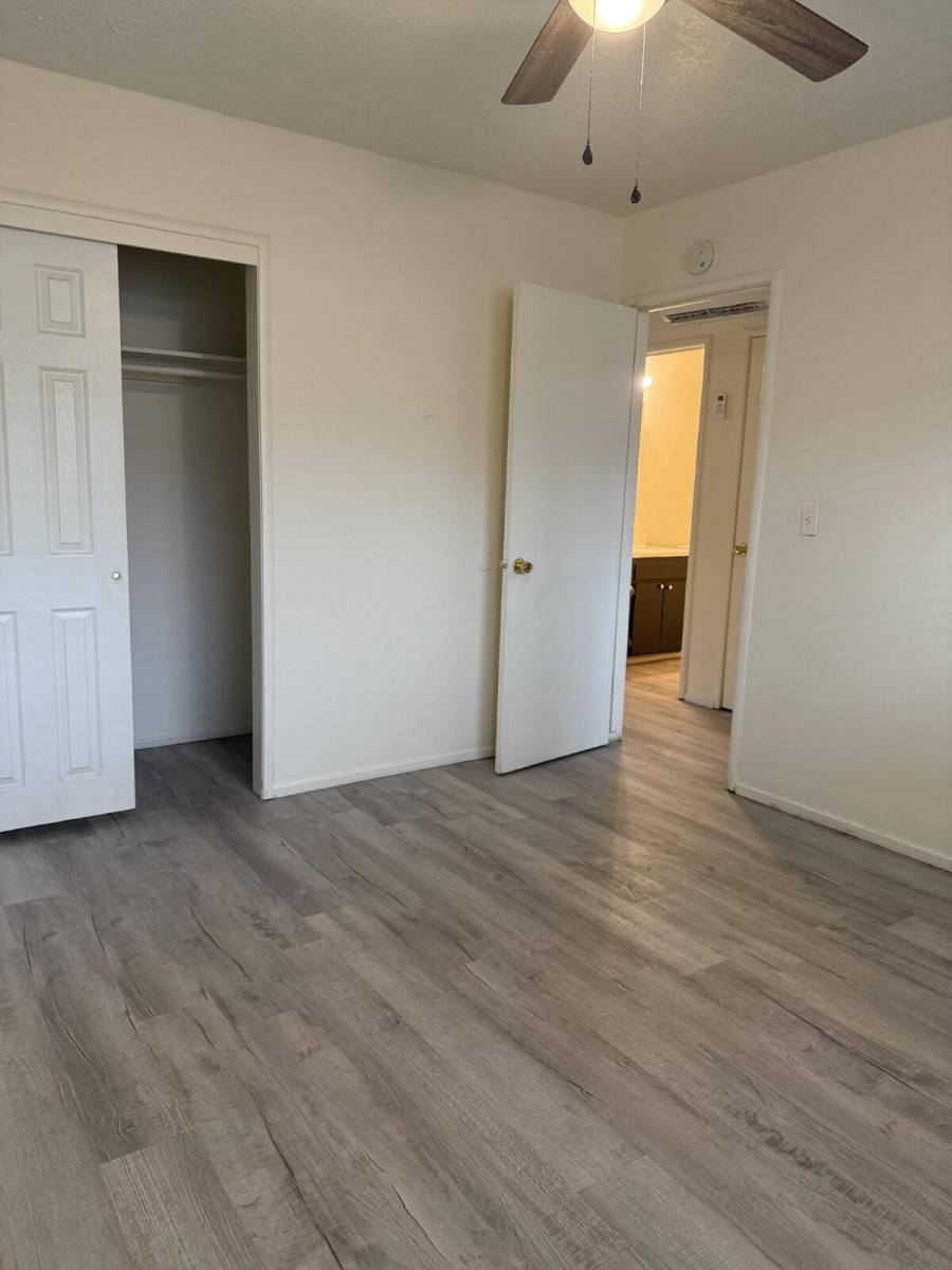 Apartment for rent at 33045 Rd 159 #9, Ivanhoe, CA 93235