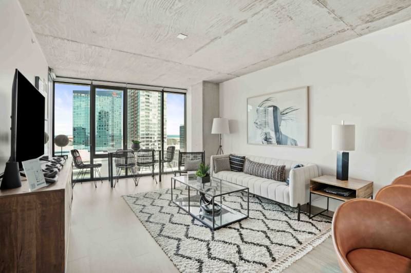 Apartment for rent at 2099 S Wabash, Chicago, IL 60616
