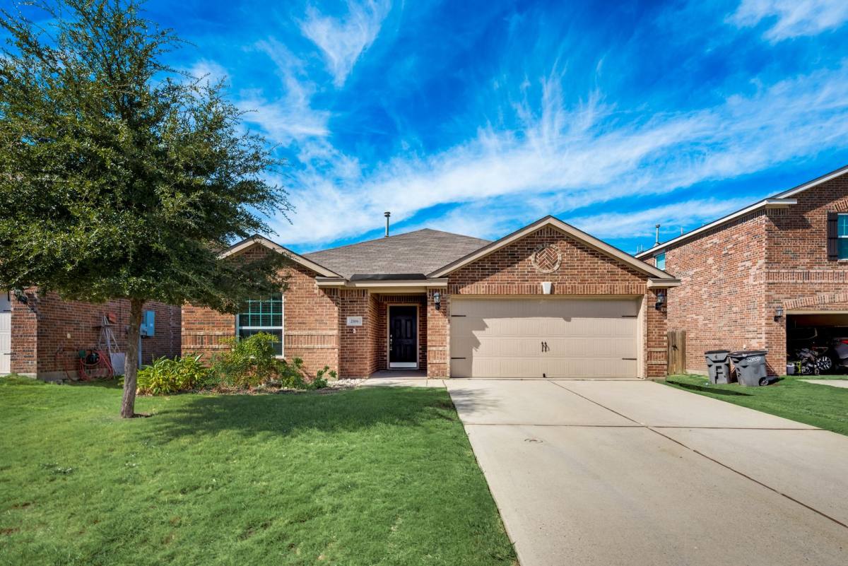 House for rent at 2106 Bluebell, Forney, TX 75126