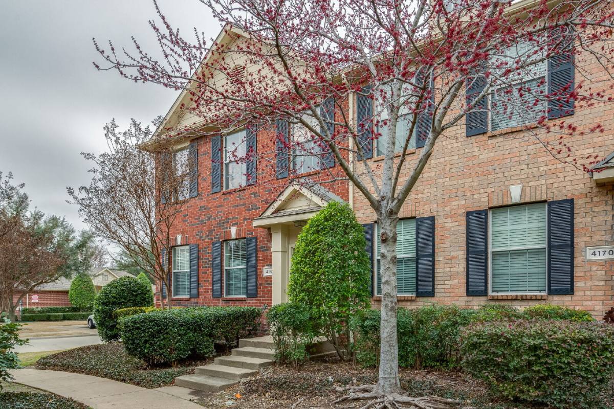 Townhouse for rent at 4168 Kyndra Circle, Richardson, TX 75082