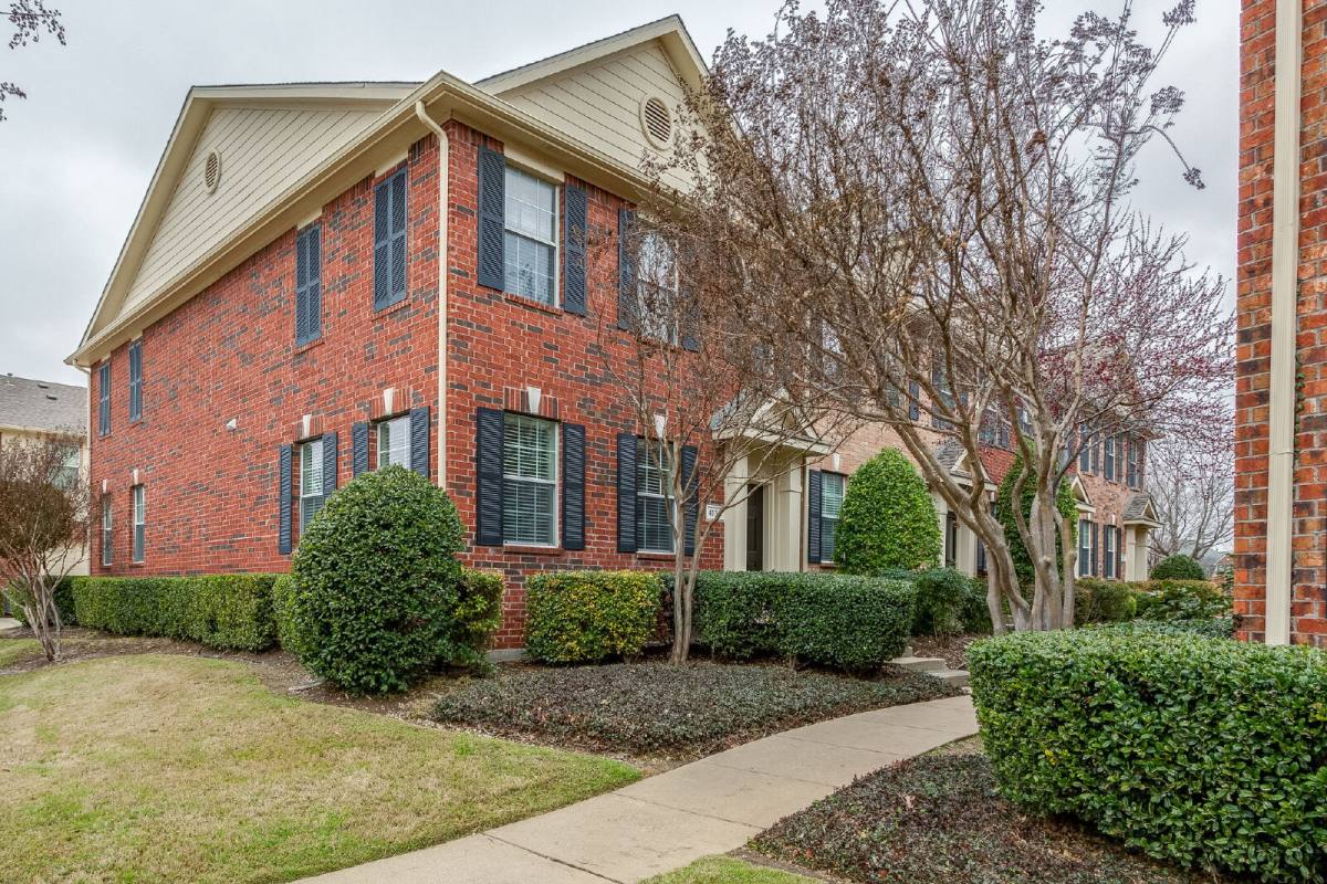 Townhouse for rent at 4168 Kyndra Circle, Richardson, TX 75082