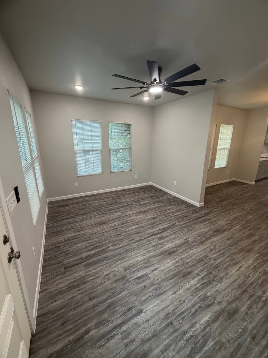 House for rent at 1623 W Ashby Place, San Antonio, TX 78201