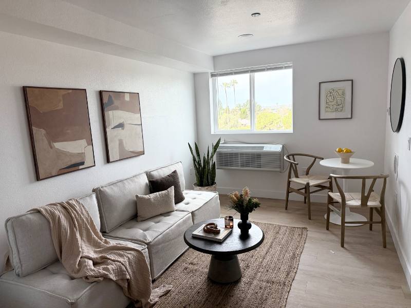 Apartment for rent at 4973 W 21st #204, Los Angeles, CA 90016