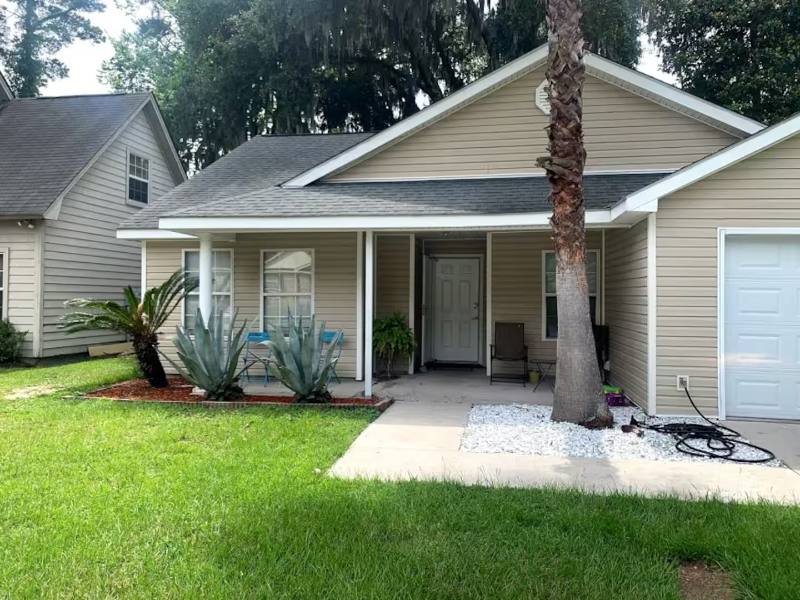 House for rent at 7339 Leghorn St, Savannah, GA 31406