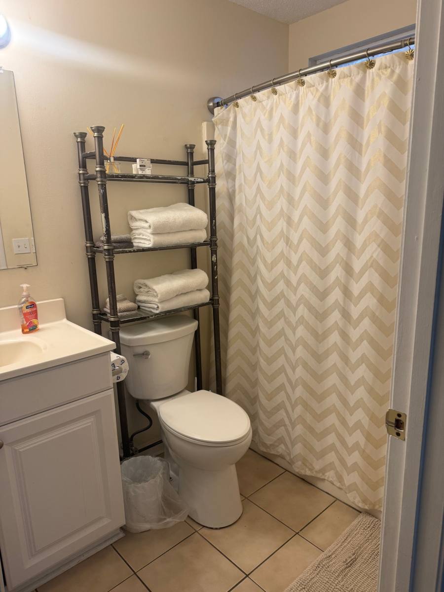 House for rent at 7339 Leghorn St, Savannah, GA 31406