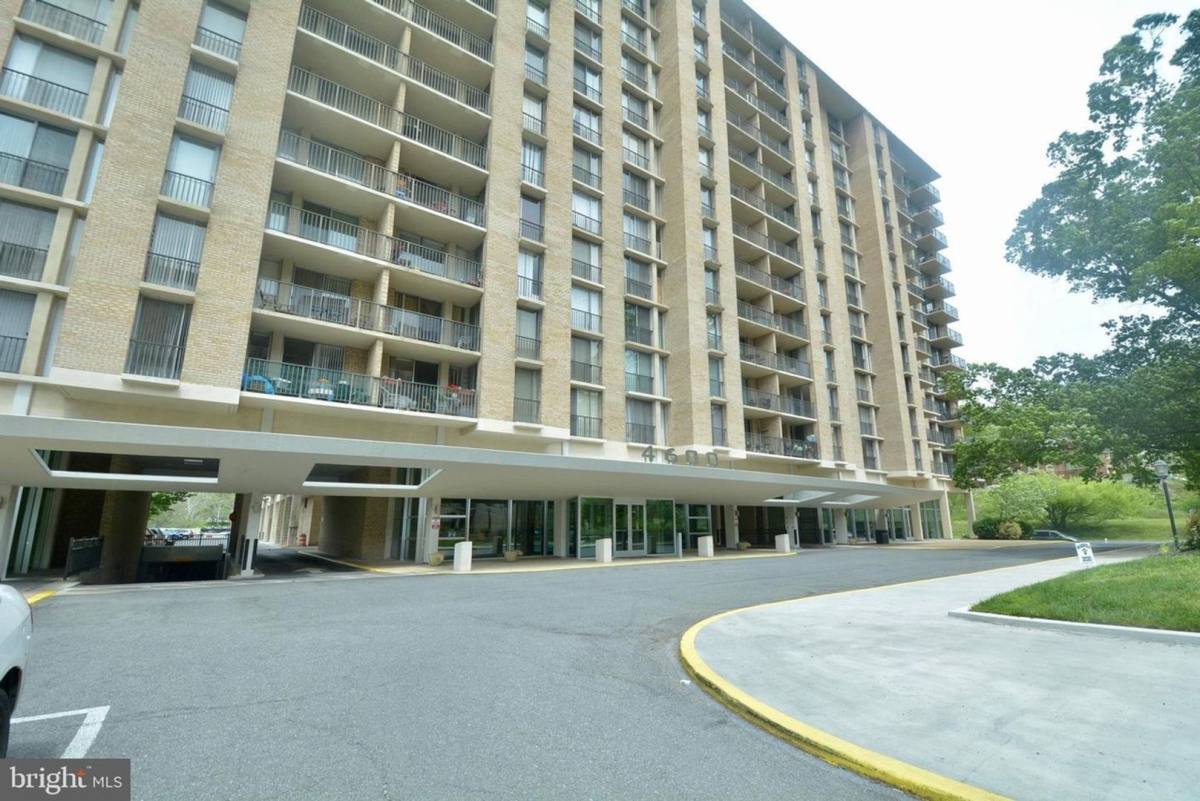 Condo for rent at 4600 S Four Mile Run Dr, Arlington, VA 22204