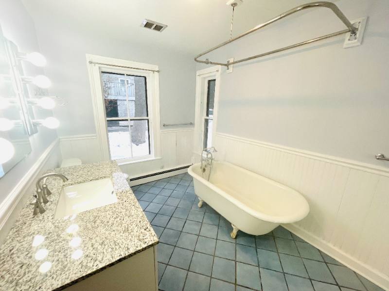 Apartment for rent at 141 W St #1, Litchfield, CT 06759