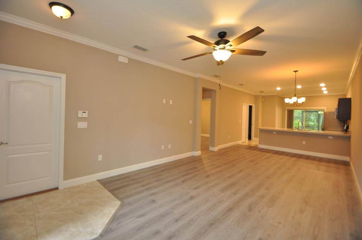 Townhouse for rent at 11 Ullynn Place, Palm Coast, FL 32164