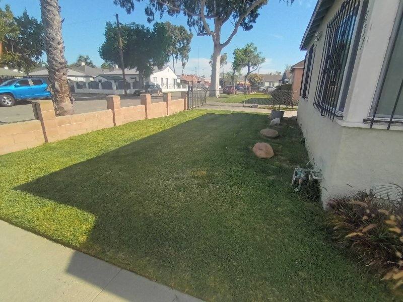 Apartment for rent at 237 S Matthisen Ave, Compton, CA 90220