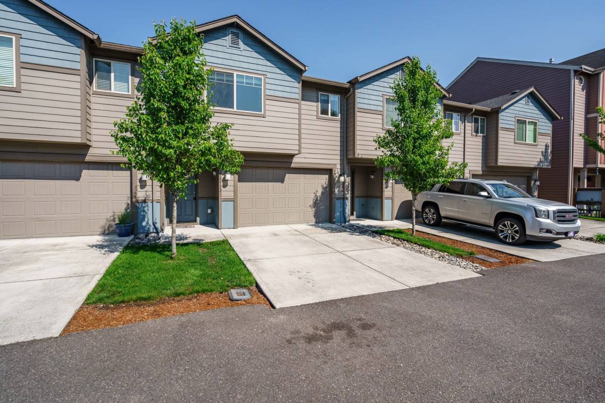 Townhouse for rent at 10912 NE 8th Circle, Vancouver, WA 98664