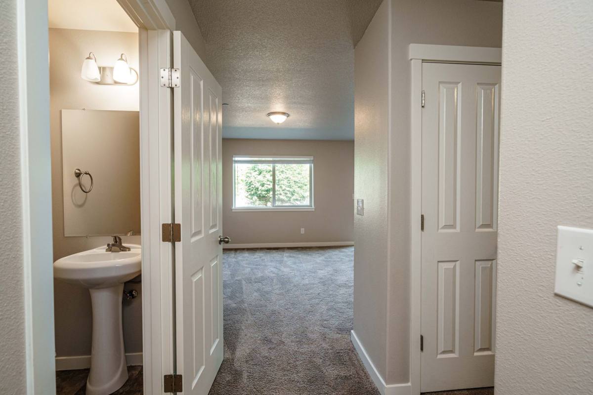 Townhouse for rent at 10912 NE 8th Circle, Vancouver, WA 98664