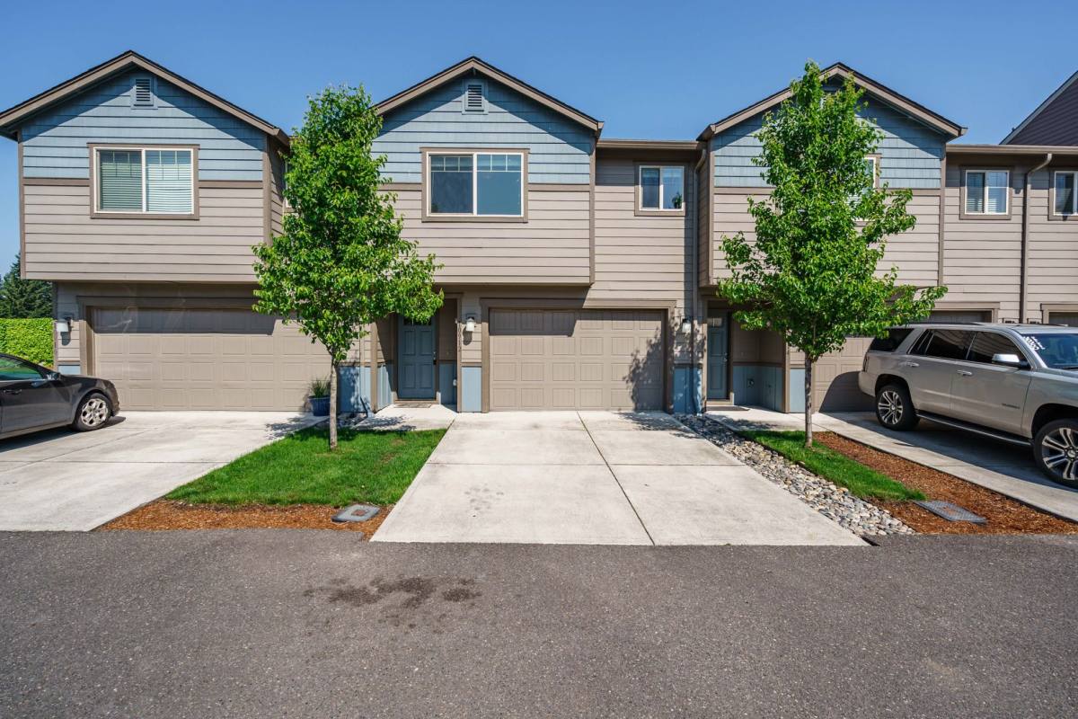 Townhouse for rent at 10912 NE 8th Circle, Vancouver, WA 98664