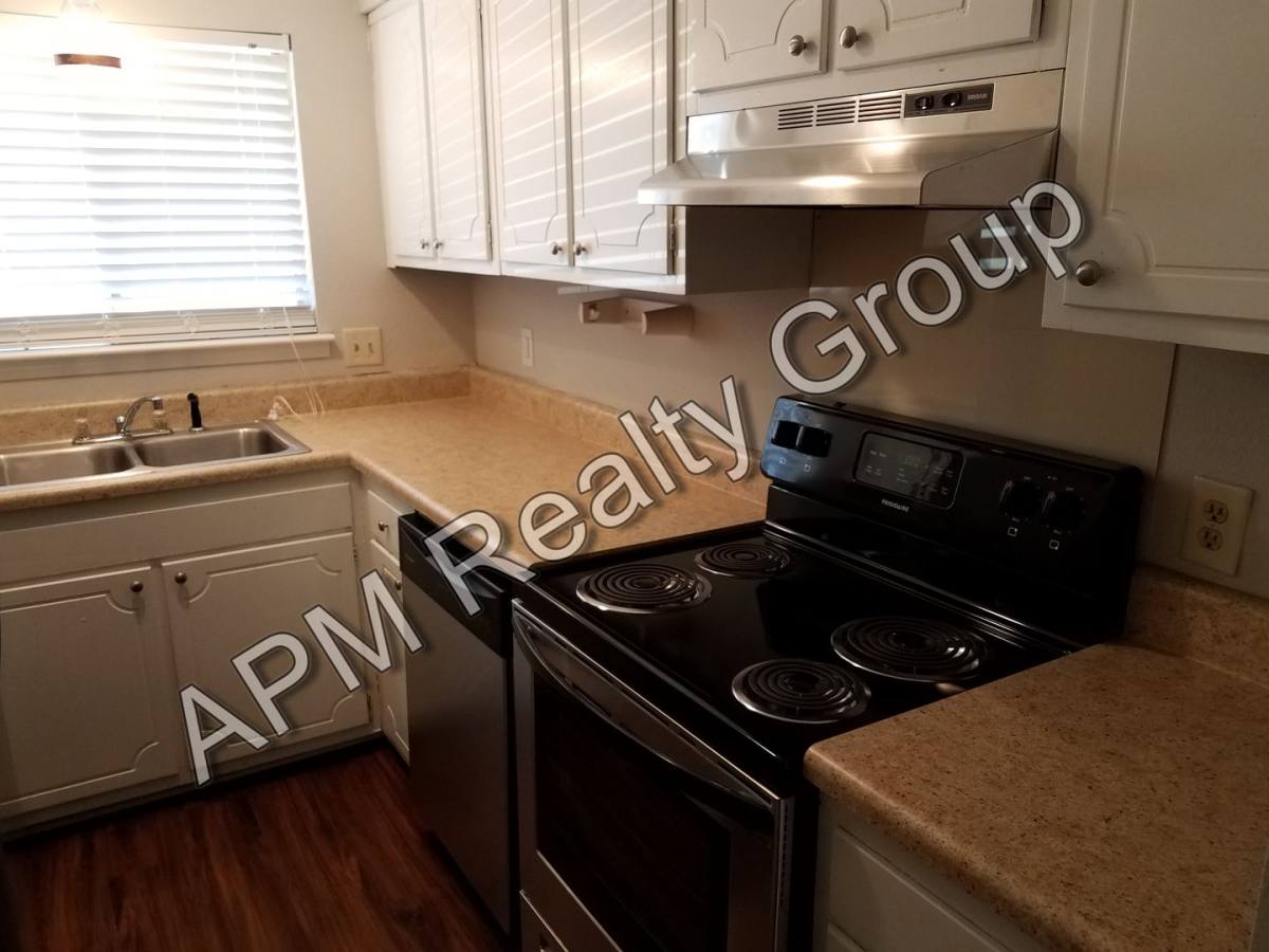 House for rent at 101 Cherry Hall Dr #17, Lexington, SC 29072