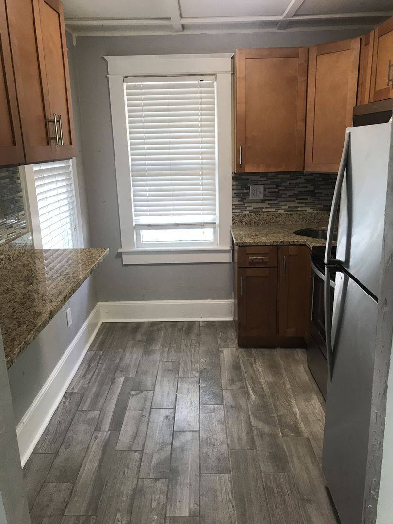 Apartment for rent at 1952 Morrill St, Sarasota, FL 34236