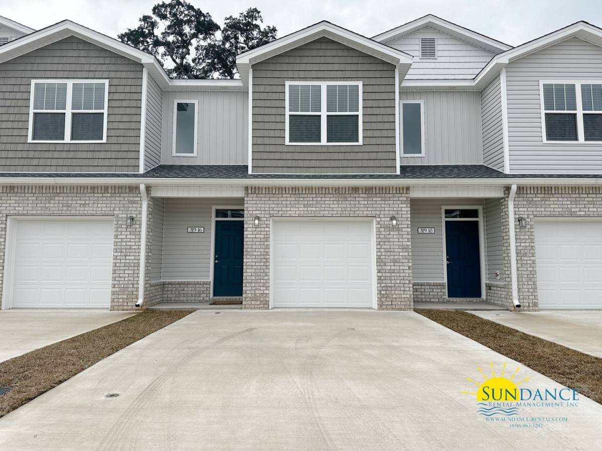 Townhouse for rent at 319 Carmel Dr, Fort Walton Beach, FL 32547
