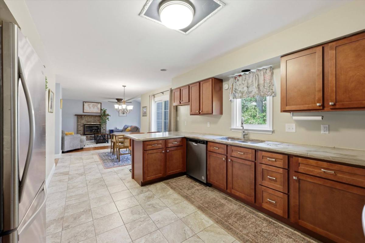 House for rent at 615 W Rosedale Ave, West Chester, PA 19382