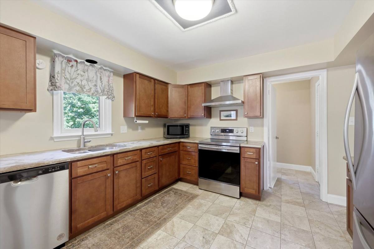 House for rent at 615 W Rosedale Ave, West Chester, PA 19382