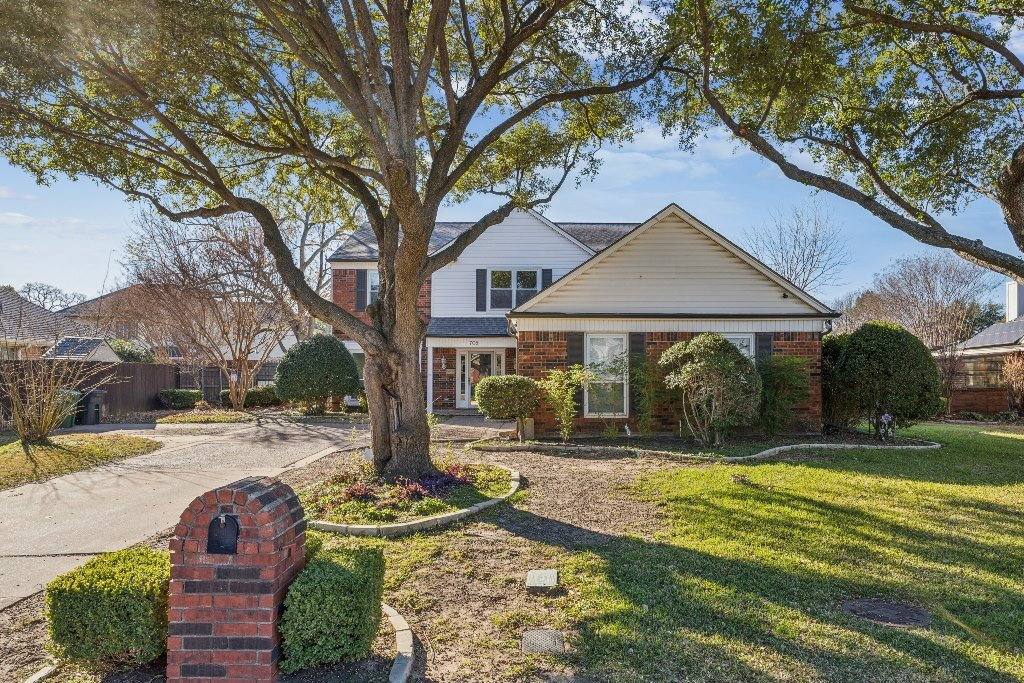 House for rent at 709 Bridget Way, Hurst, TX 76054