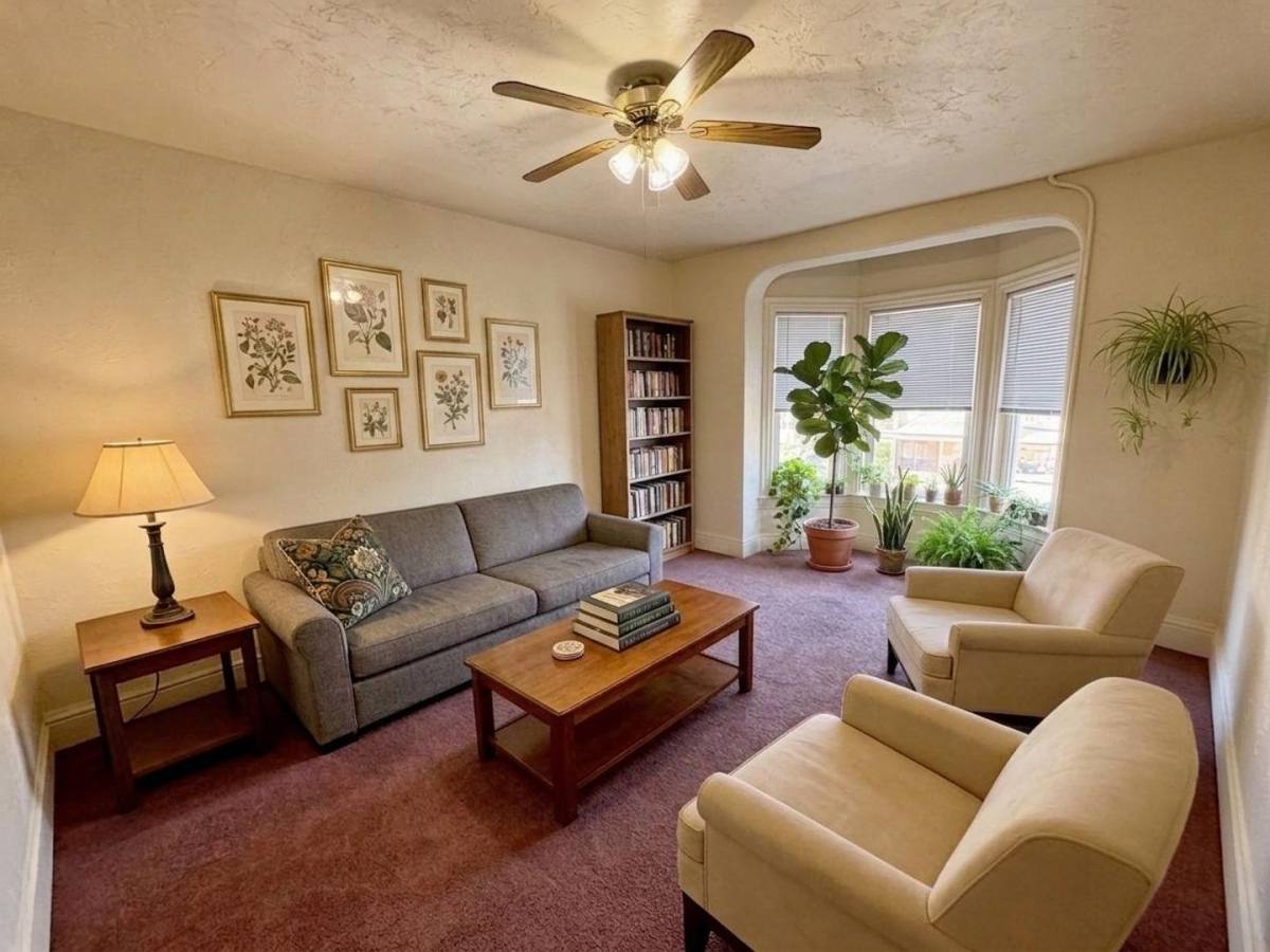 Apartment for rent at 118 S Richland Ave, York, PA 17404