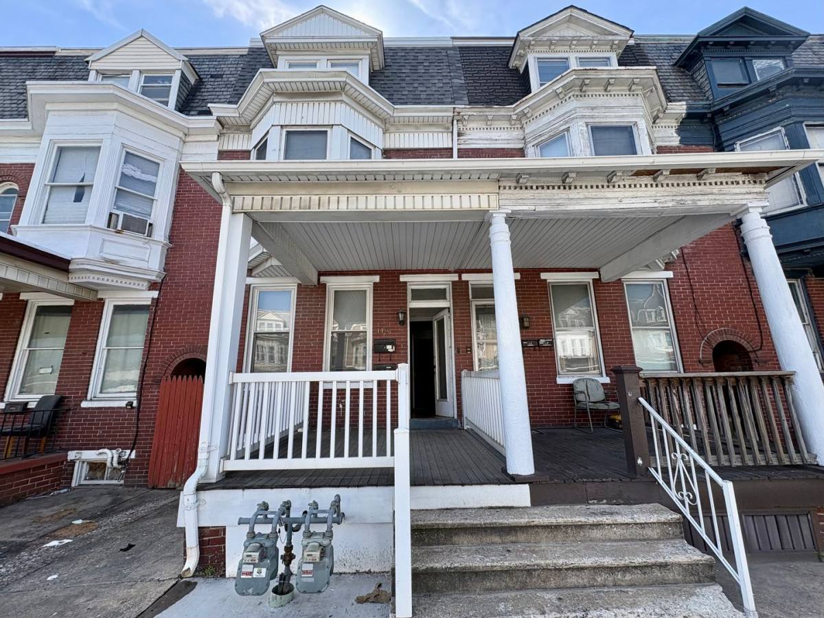 Apartment for rent at 118 S Richland Ave, York, PA 17404