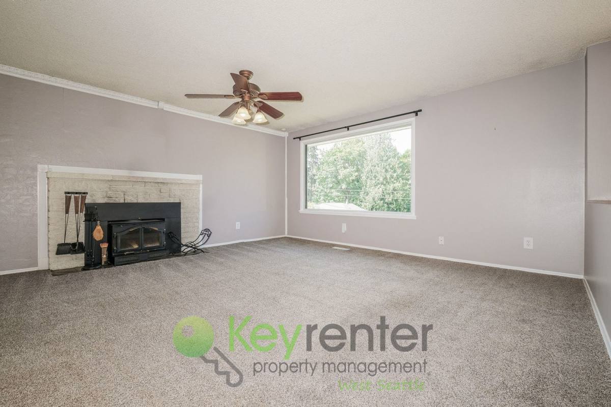 House for rent at 1327 S 232nd St #DES Moines, Seattle, WA 98198