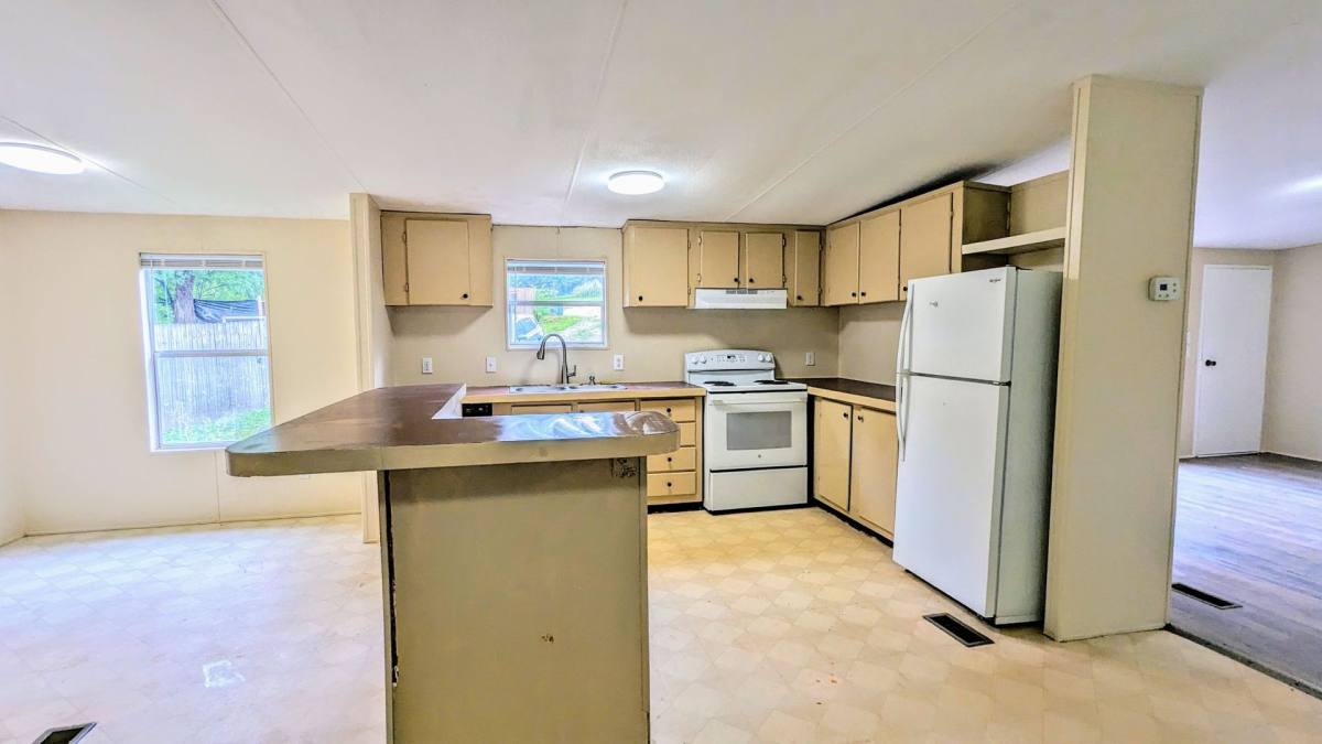 House for rent at 99 Center Grove Dr, Cleveland, GA 30528