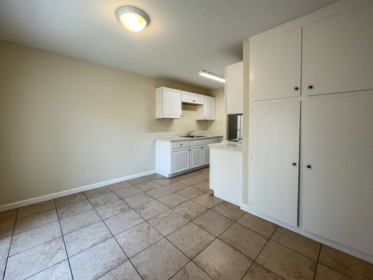 Apartment for rent at 515 Camanche Lane, Stockton, CA 95207