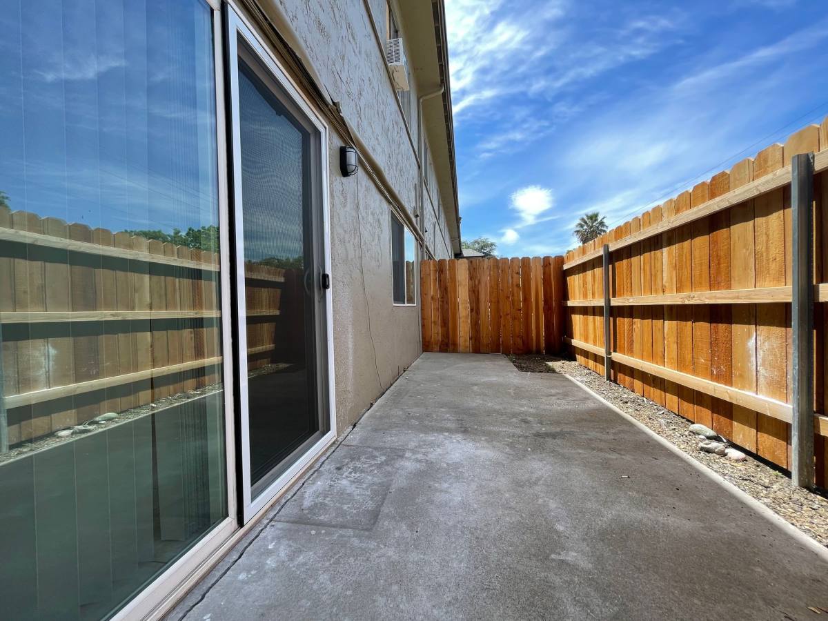 Apartment for rent at 515 Camanche Lane, Stockton, CA 95207