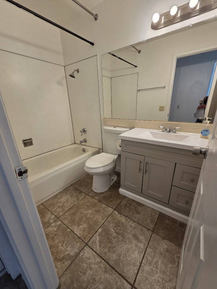 House for rent at 10020 Biscanewoods Way, Sacramento, CA 95827