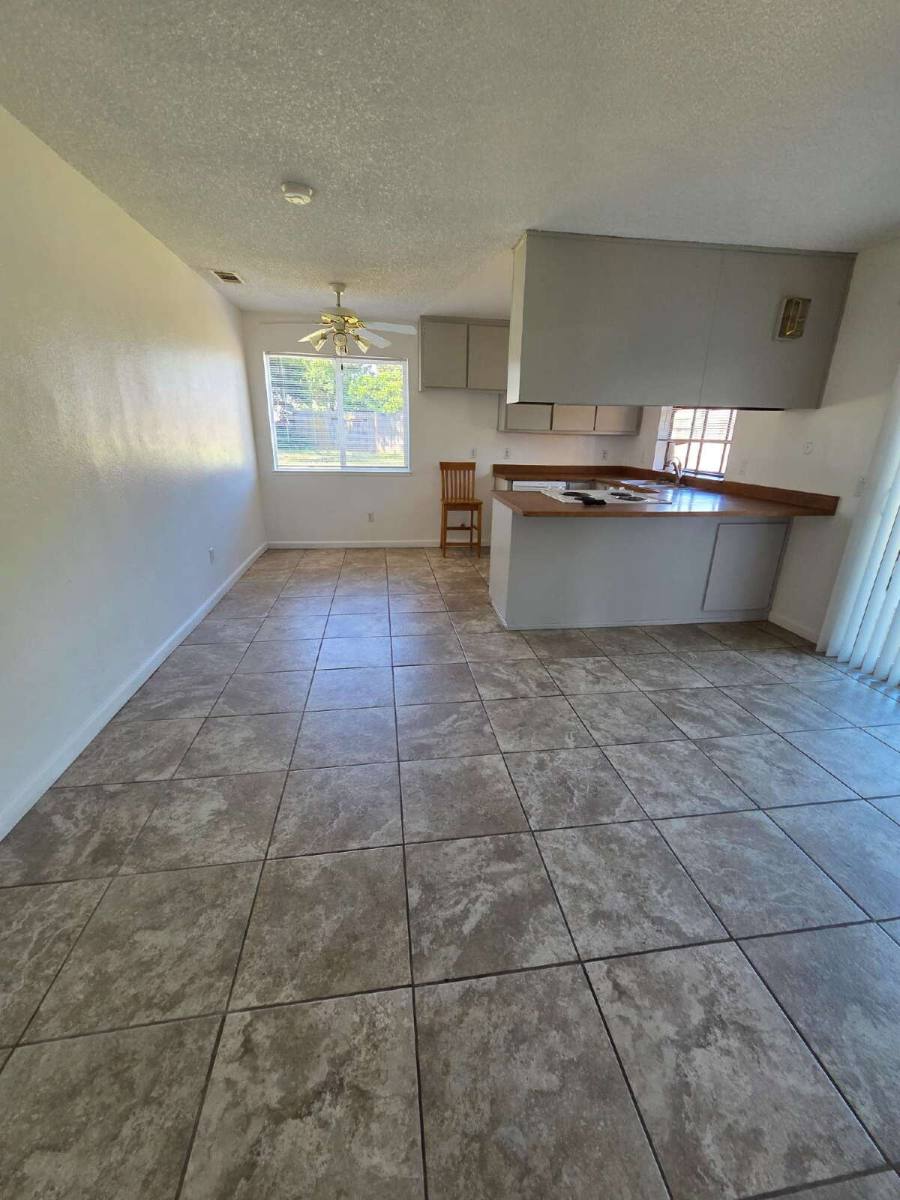 House for rent at 10020 Biscanewoods Way, Sacramento, CA 95827