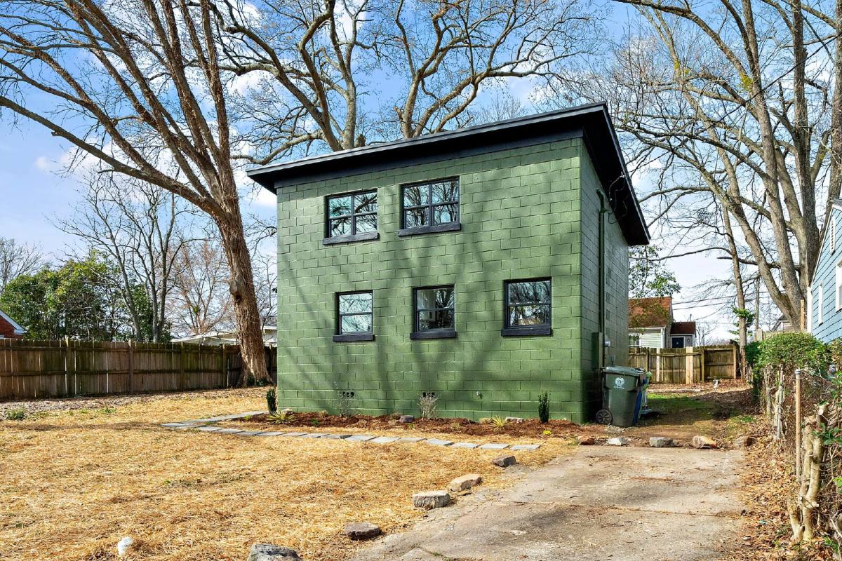House for rent at 210 Lincoln Court, Raleigh, NC 27610