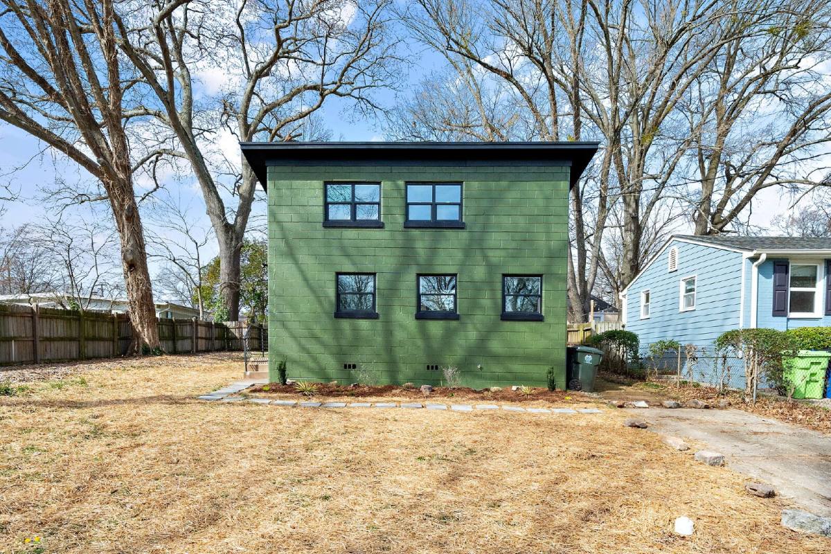 House for rent at 210 Lincoln Court, Raleigh, NC 27610