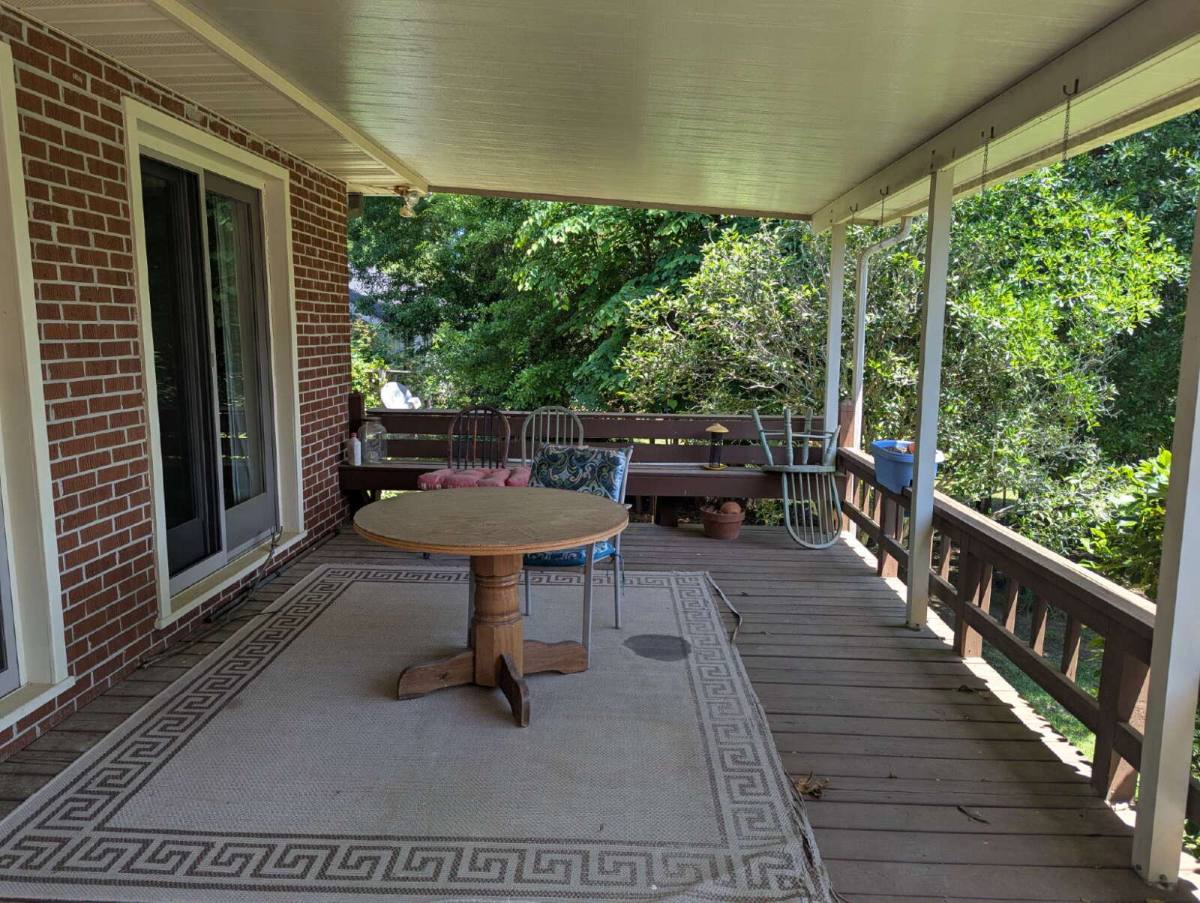 House for rent at 610 W Charlton St, Milledgeville, GA 31061