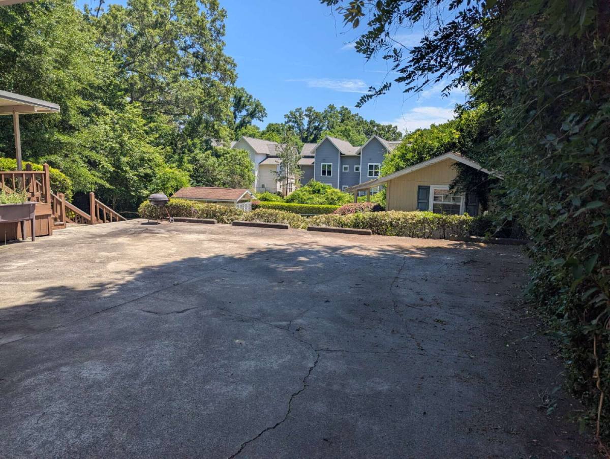 House for rent at 610 W Charlton St, Milledgeville, GA 31061