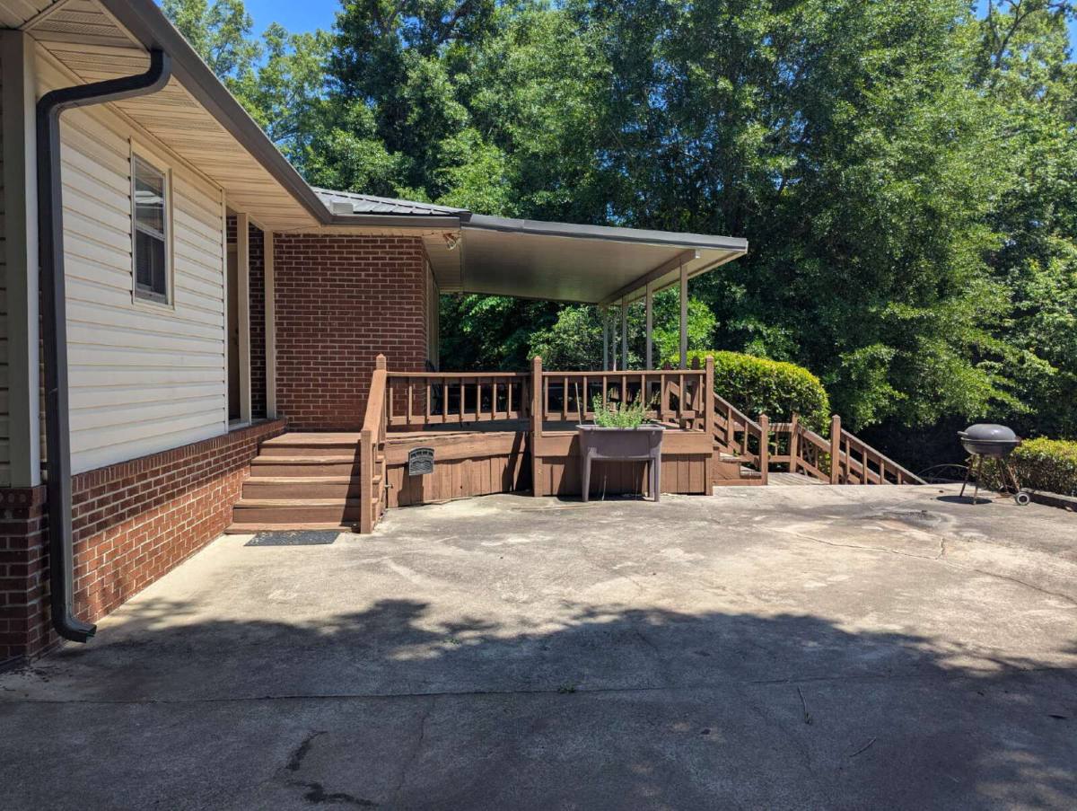House for rent at 610 W Charlton St, Milledgeville, GA 31061