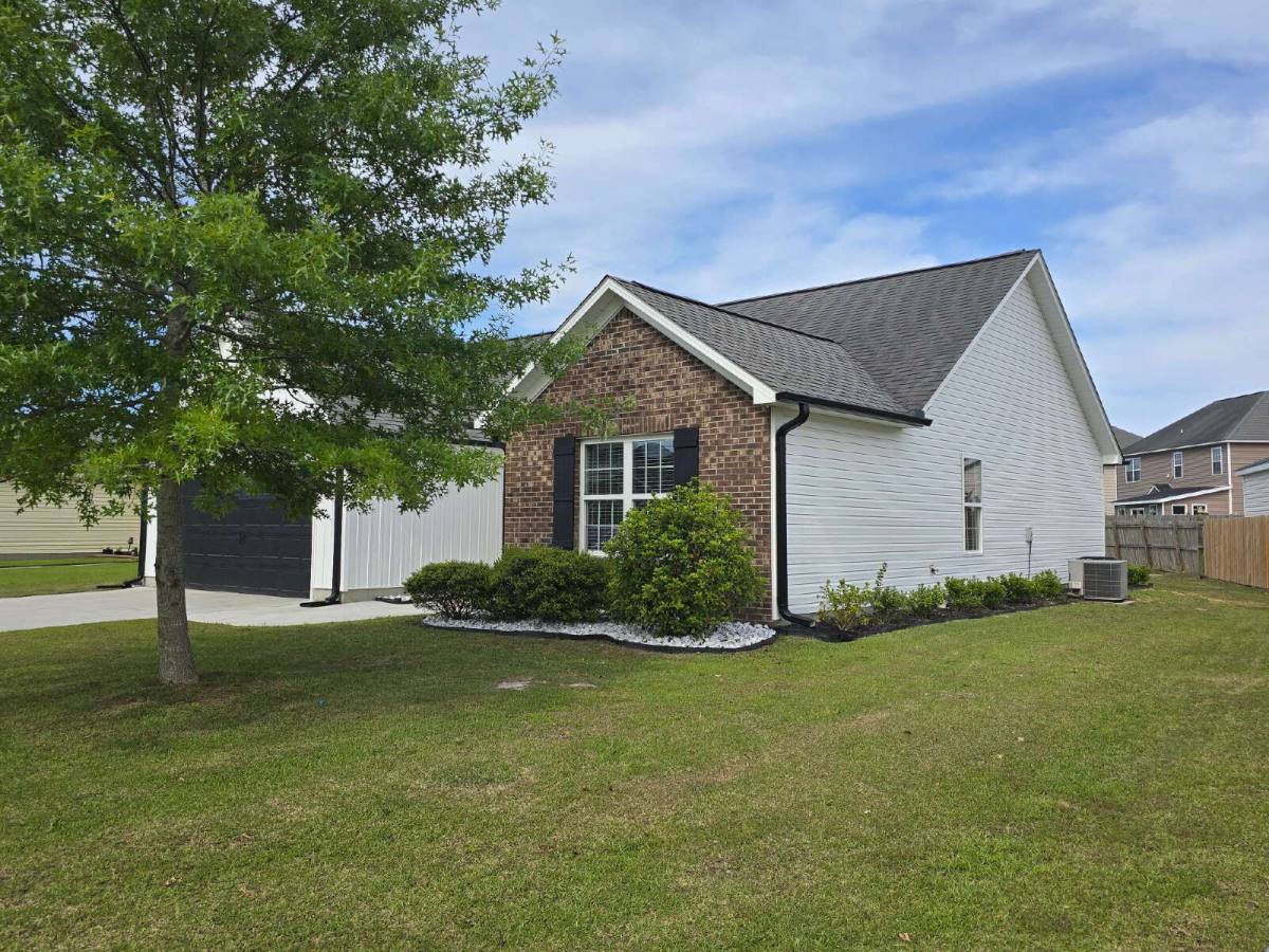 House for rent at 302 Kingston Rd, Jacksonville, NC 28546