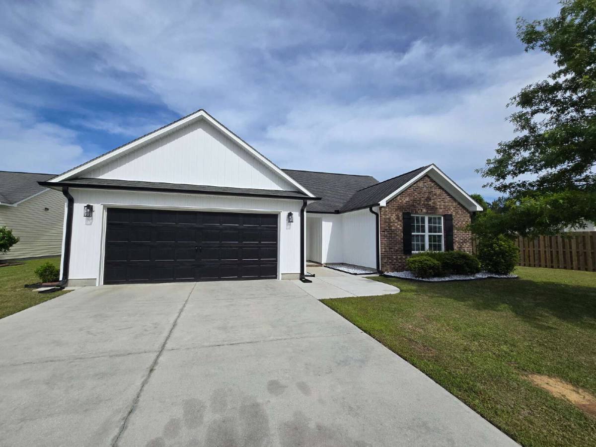 House for rent at 302 Kingston Rd, Jacksonville, NC 28546