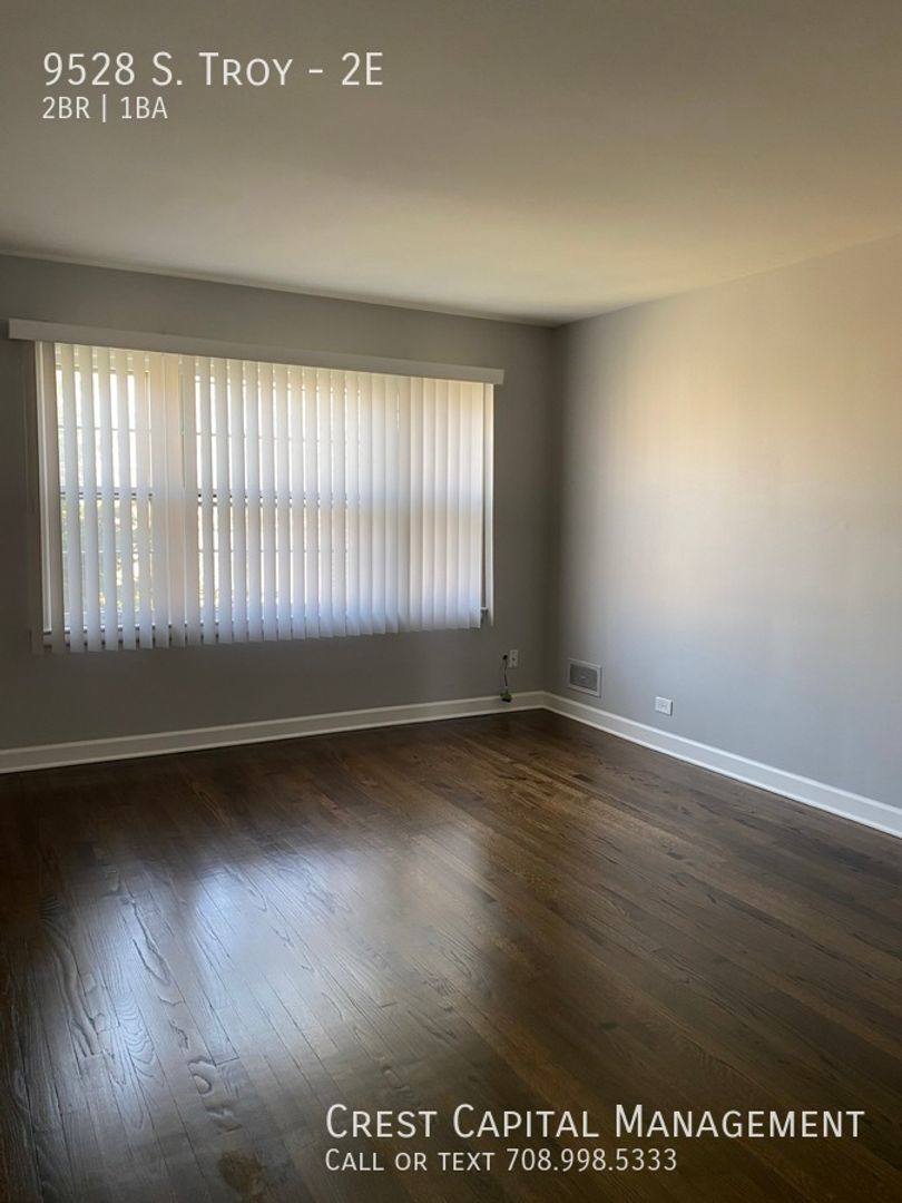 Apartment for rent at 9520-28 S Troy Ave, Evergreen Park, IL 60805