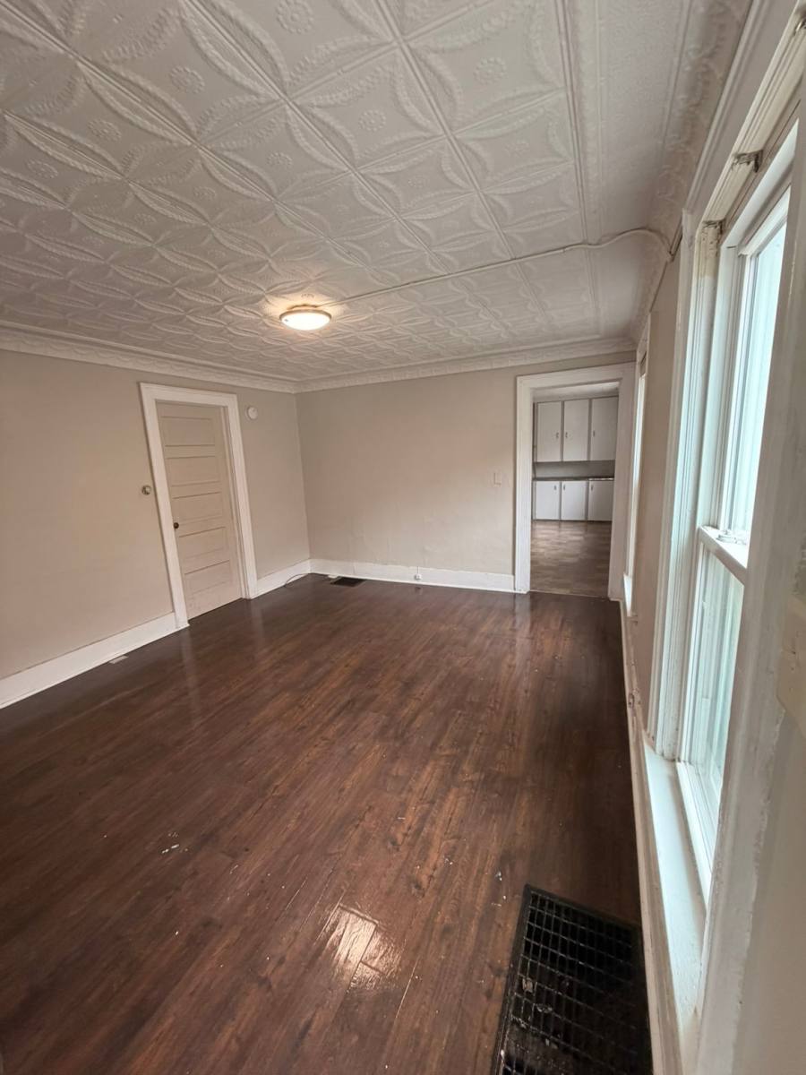 Apartment for rent at 410 Chemung St #1, Syracuse, NY 13204
