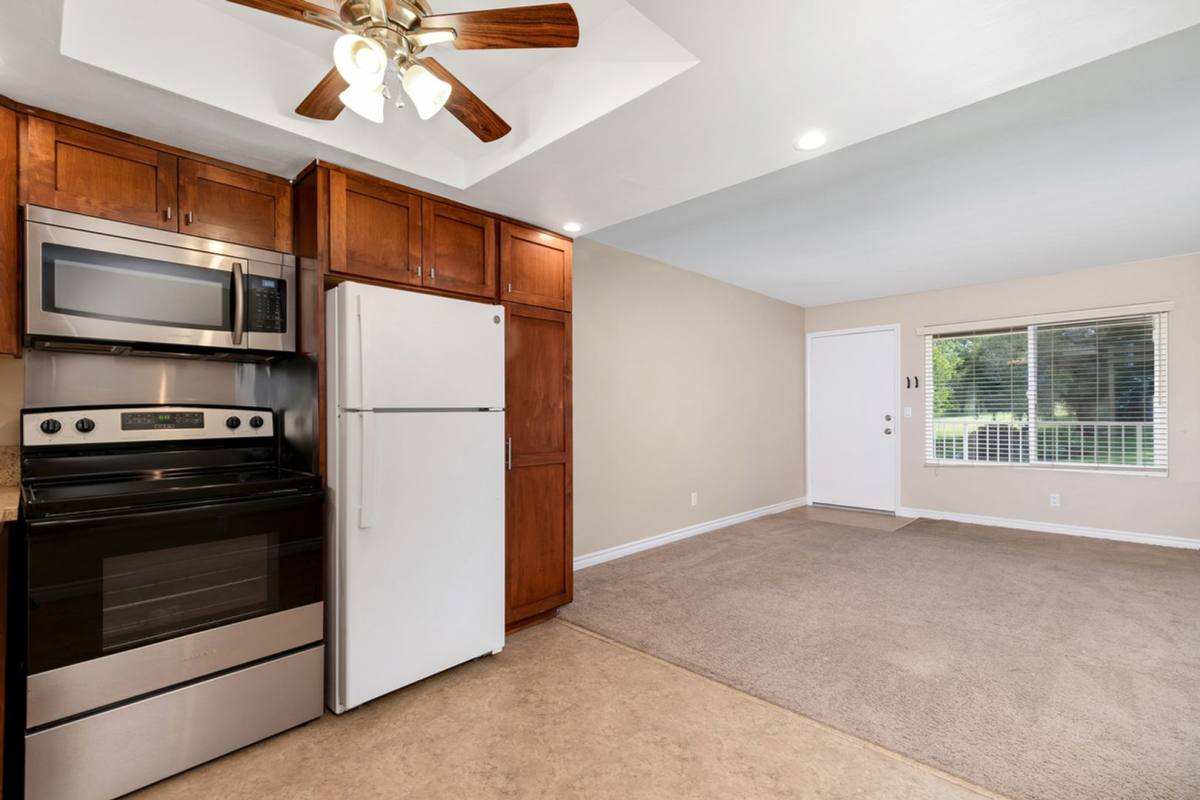 Apartment for rent at 27725 Mountain Meadow Rd, Escondido, CA 92026