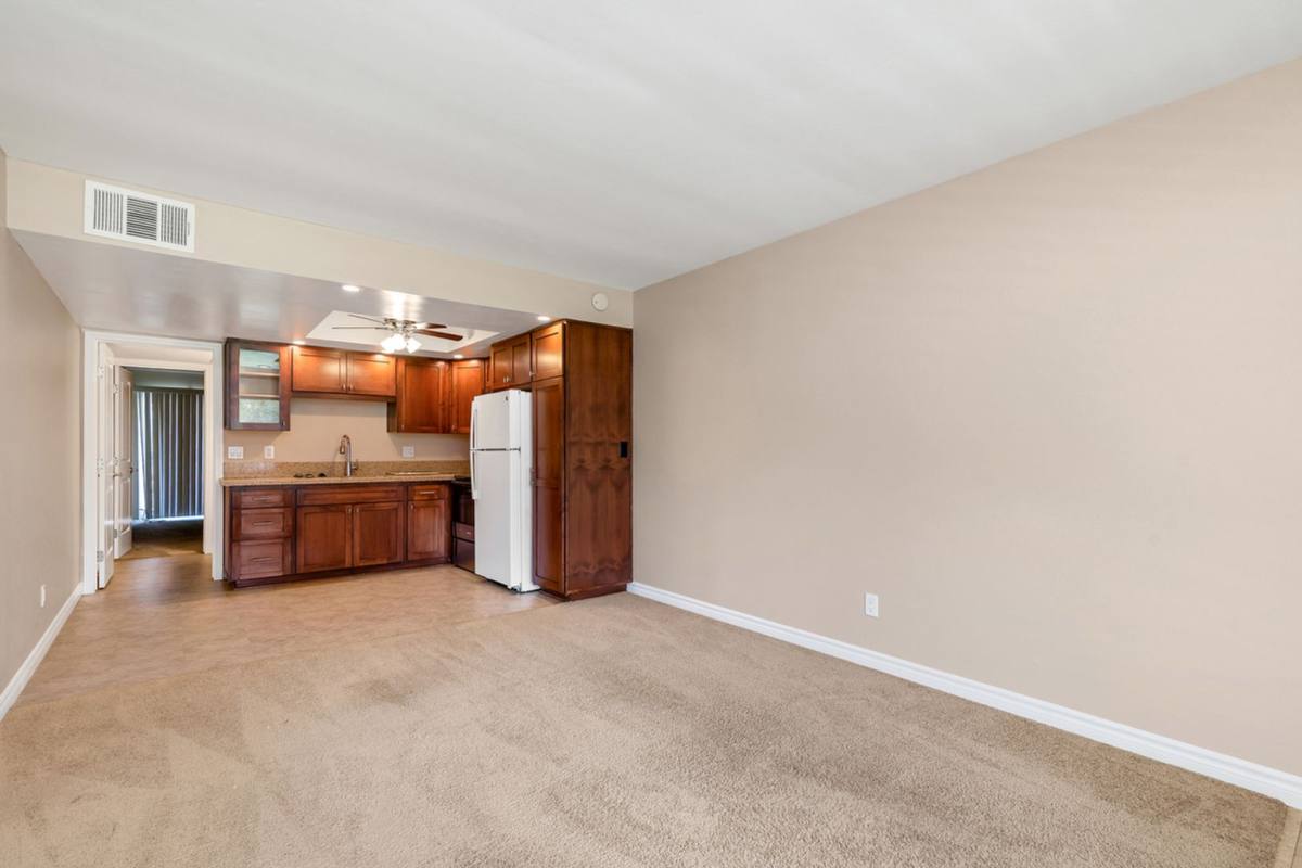 Apartment for rent at 27725 Mountain Meadow Rd, Escondido, CA 92026