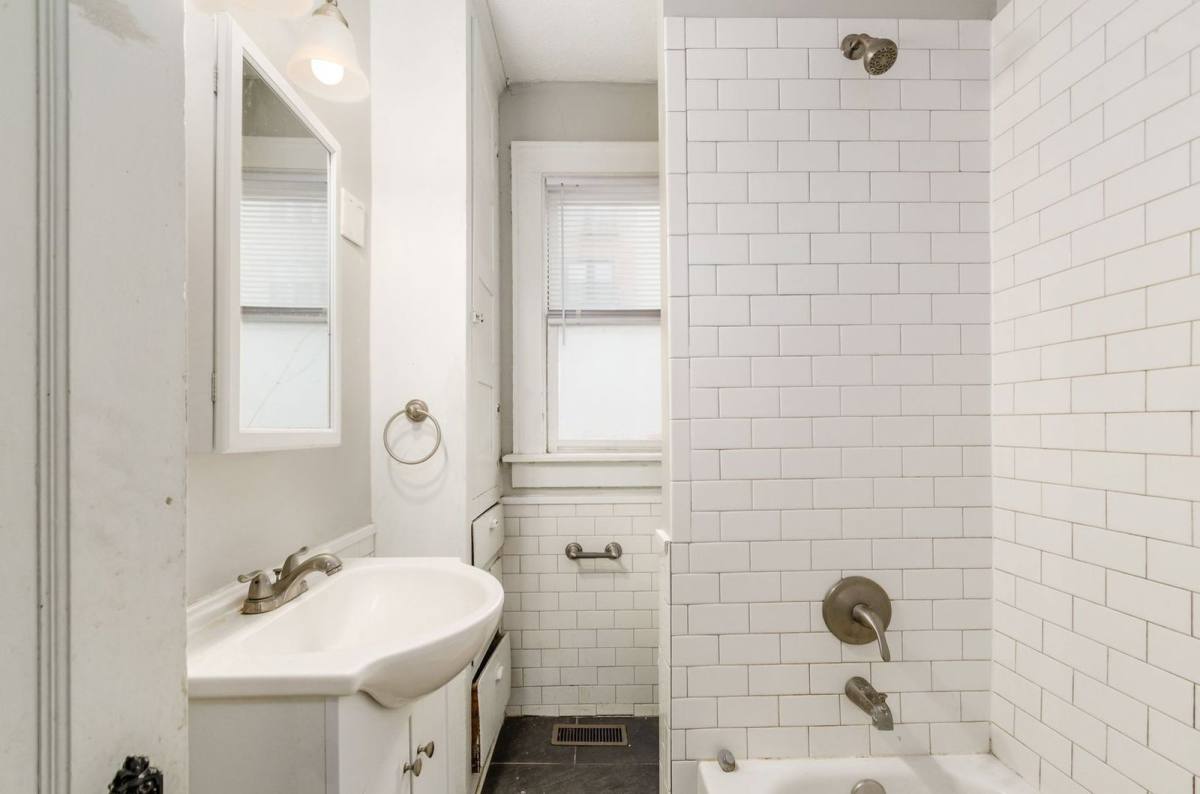 Apartment for rent at 24 E 2nd Ave #2, Columbus, OH 43201