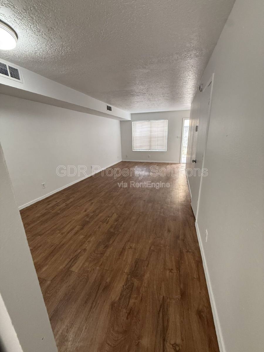 Townhouse for rent at 1928 Buena Vista Dr SE, Albuquerque, NM 87106
