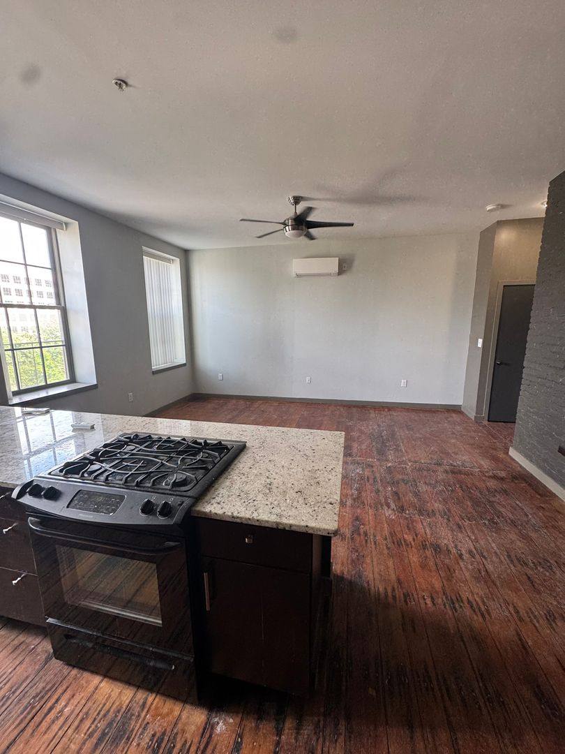 Apartment for rent at 336 Saint Paul St, Baltimore, MD 21202