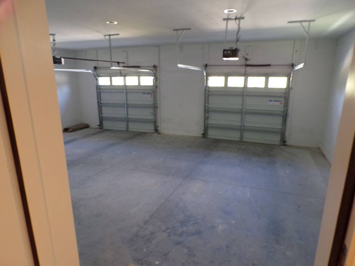 Townhouse for rent at 342 E Wisconsin Ave, Deland, FL 32724
