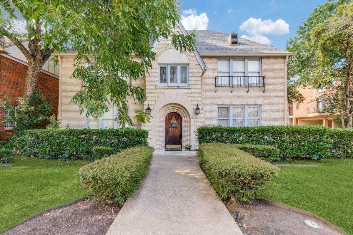 Apartment for rent at 4000 Hawthorne Ave, Dallas, TX 75219
