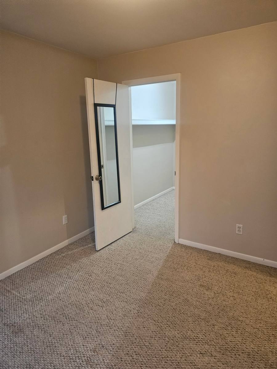 Condo for rent at 43256 Mound Rd #504, Sterling Heights, MI 48314